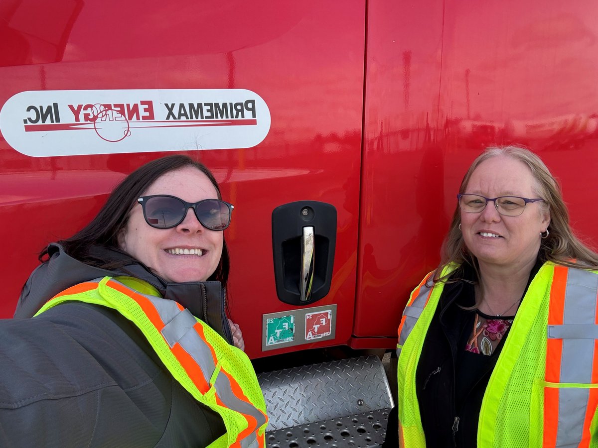 PrimemaxEnergy's tweet photo. What's a safety inspection without a selfie? #HealthandSafetyChallenge #Selfie #Primemax https://t.co/HMhimcN6oY