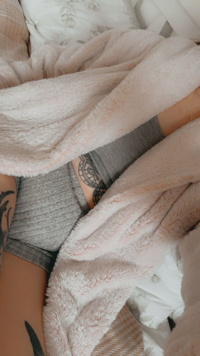 bambigodess's tweet photo. Bed time 🥱 https://t.co/B8i089V1ym