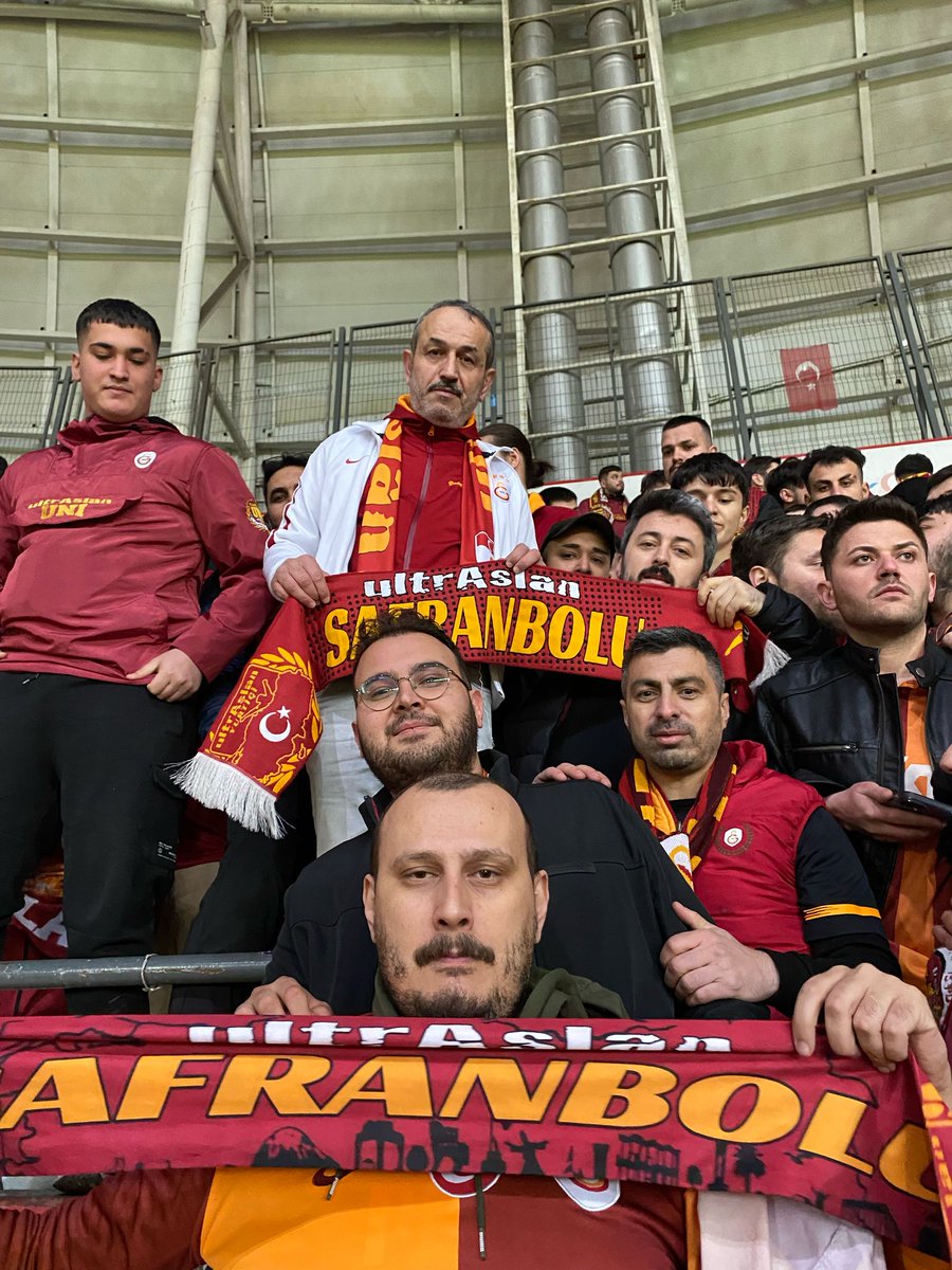 uASafranbolu's tweet photo. MAYISLARIN SÖZÜ VAR!

GALATASARAY’IMIZI Samsun deplasmanın da yalnız bırakmadık. https://t.co/JVG7LNQJXb