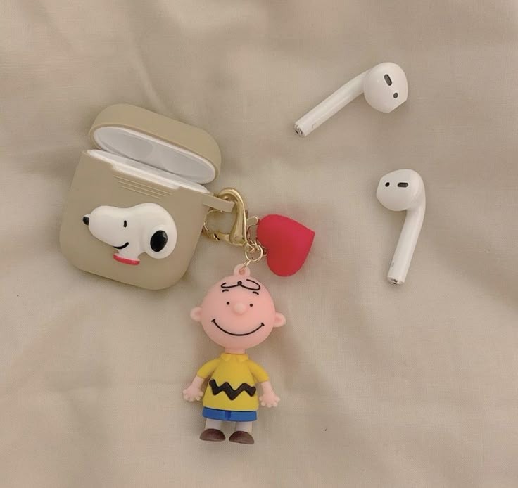 Snoopy and Charlie brown 🎶