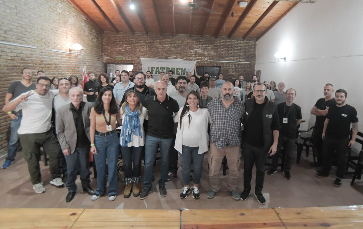 Nuestro Secretario Gremial, <a href="/danilobelloni/">Danilo Belloni</a> participó del 61° Congreso Nacional Ordinario de <a href="/PrensaFATPREN/">FATPREN</a>. En el encuentro se abordaron estrategias para avanzar en el marco de las discusiones paritarias al igual que abogar por el sostenimiento de las obras sociales.