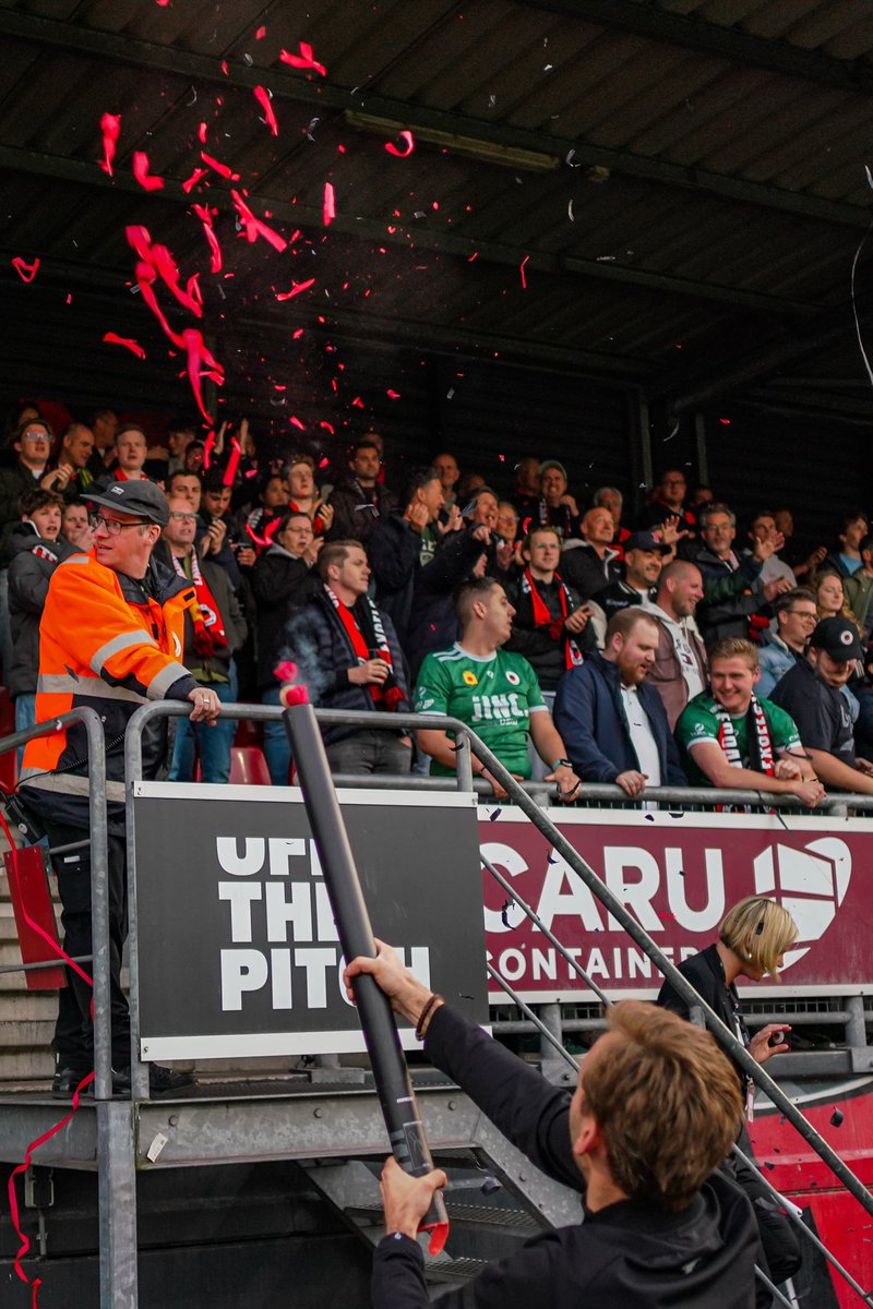 ProExcelsior's tweet photo. 2 punten los 🤞❤️🖤

#EXCTOP https://t.co/gh2wnGKIPo