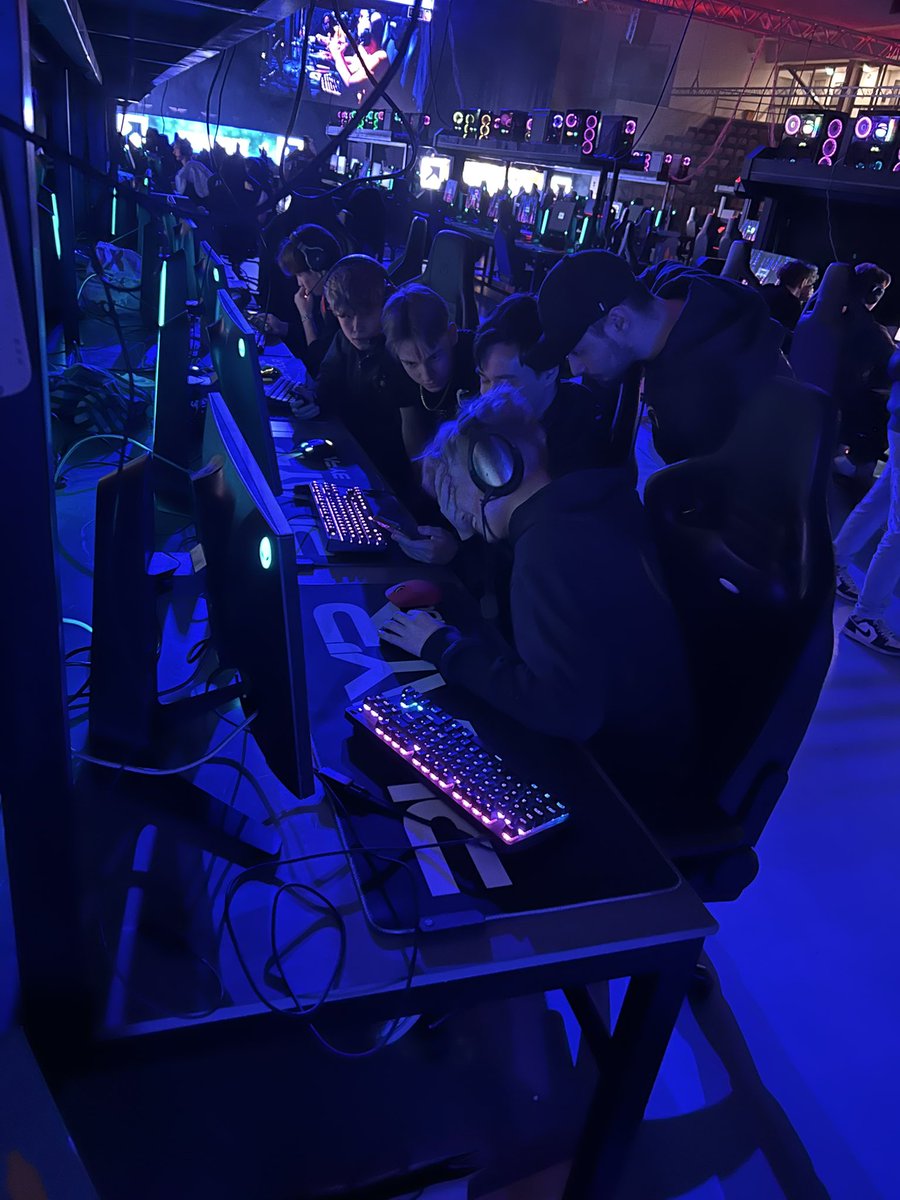 Västerås Esport tweet media