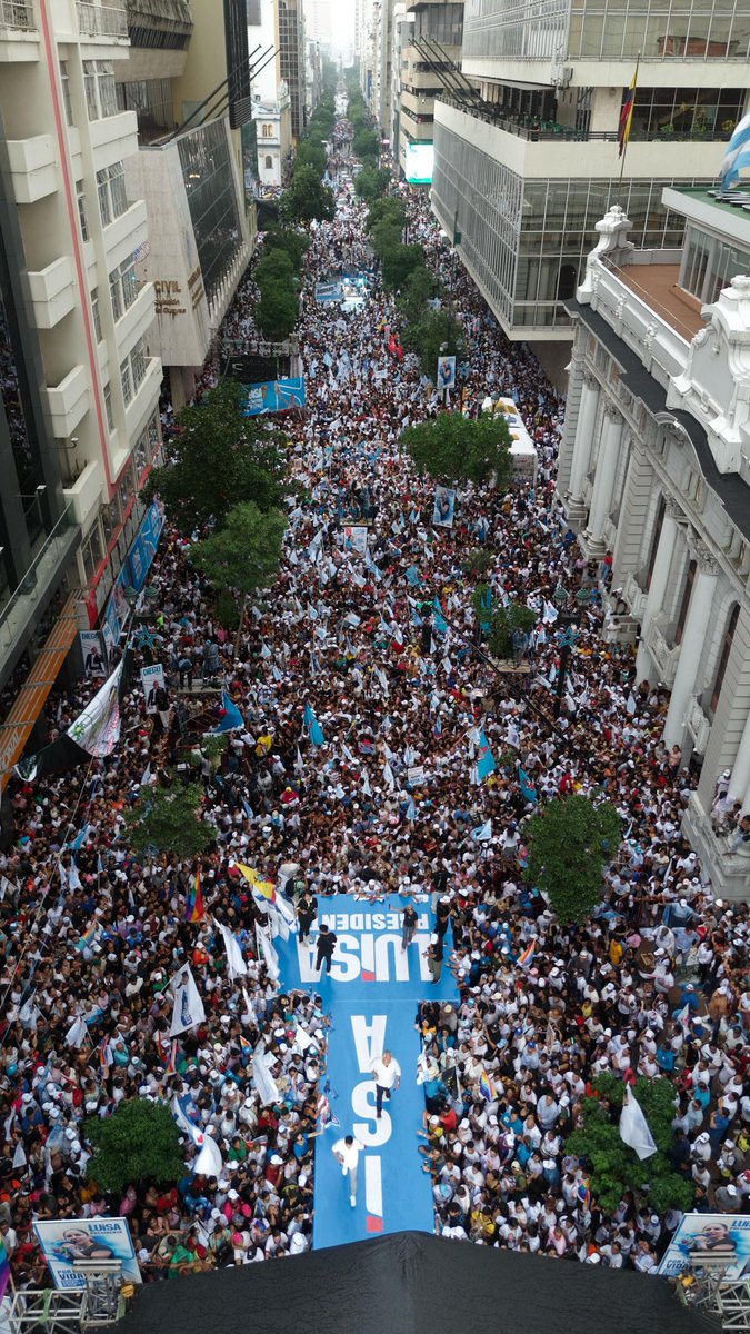 !El pueblo despertó!
Es hora de volver a ser Patria. 🇪🇨
#LuisaGonzálezPresidenta