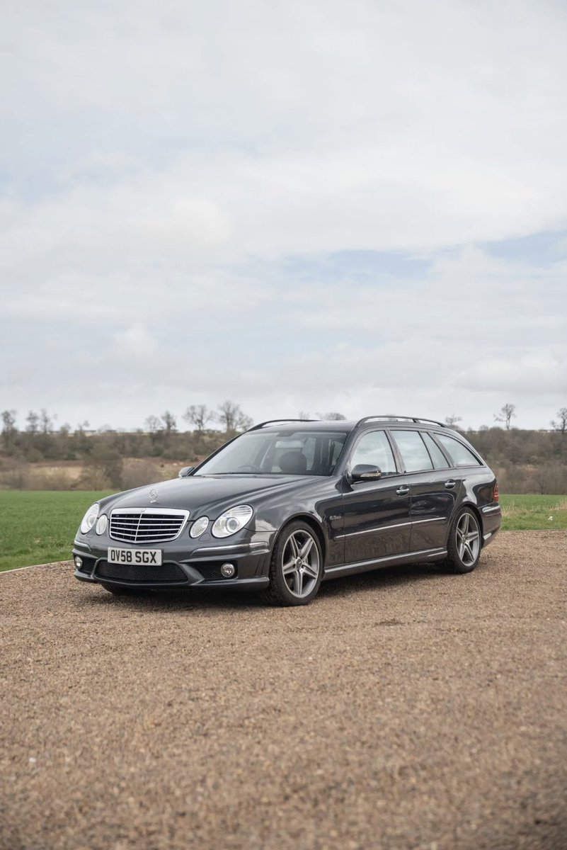 PistonHeads's tweet image. Live auction: Mercedes-Benz E63 AMG Estate. Rear-wheel drive, V8-engined, swanky interior, enormous luggage capacity, and 507 german-engineered horses champing at the bit. Sounds ideal, what are you waiting for? pistonheads.com/buy/auction/18…