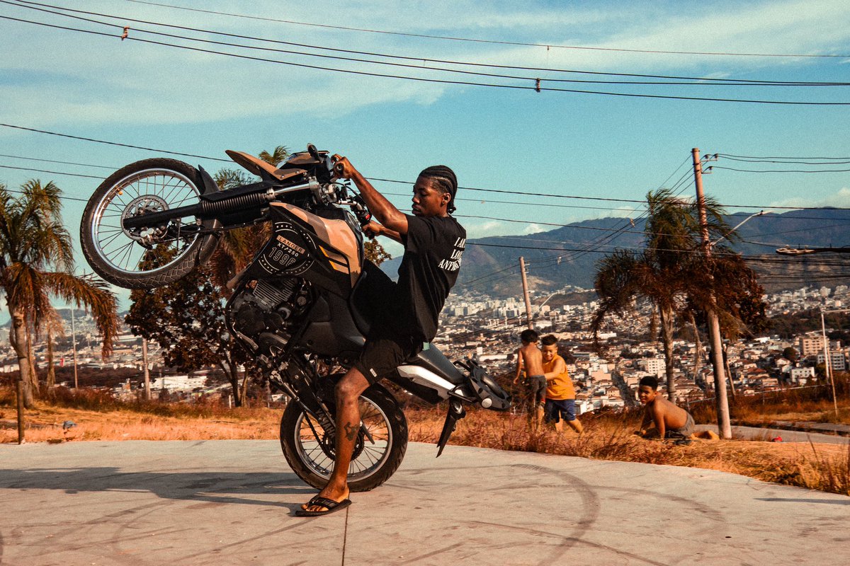 clickbycria tweet media