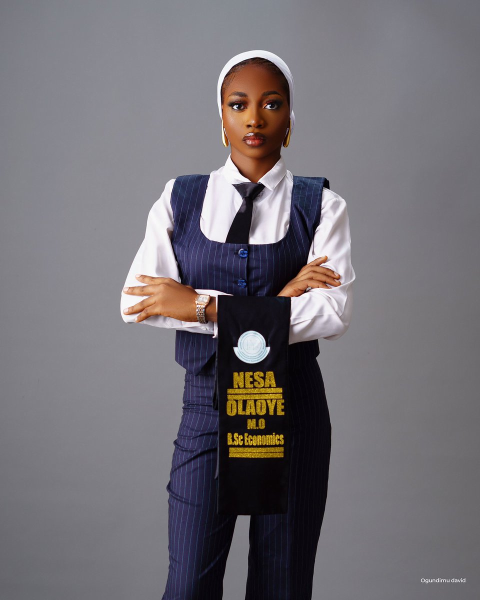 Muneeraht7's tweet photo. Finally a journey of milestone is at its peak.
Re-introducing myself
Olaoye Munirat Oyinkansola
https://t.co/Gxs6BdkEMq Economics
Second class upper
4.32/5.0
@LASUOfficial
#lasu28thconvocation https://t.co/PHHsVfQarS