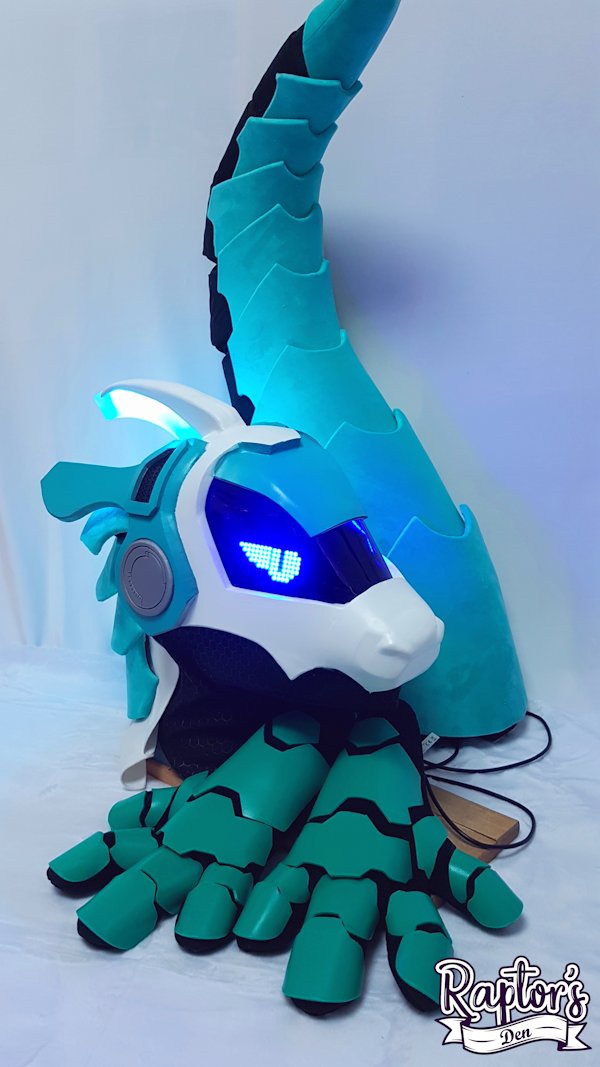 RaptorsDen's tweet image. Less than a day left from the auction!
thedealersden.com/listing/mikusy…
#FursuitsFriday #fursuiting #auction #furryfandom #synthsuit