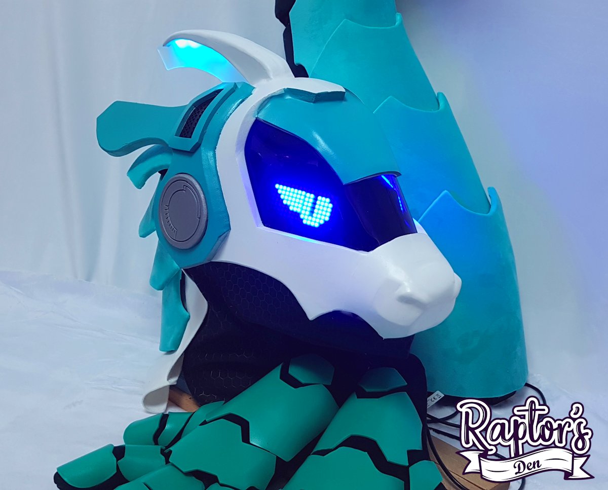 RaptorsDen's tweet image. Less than a day left from the auction!
thedealersden.com/listing/mikusy…
#FursuitsFriday #fursuiting #auction #furryfandom #synthsuit