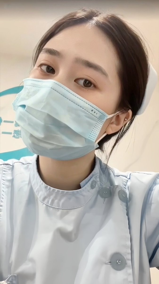 中午本想躲个清净休息一下，没想到主任突然找上门来，说要带我一起“运动”拒绝了三次最后还是答应了……高潮抽搐了三次😍后入用力顶住我的那一瞬间让我满身疲惫烟消云散~

不得不说，这样的运动方式，我有点迷恋~想要来一起试试吗！ https://t.co/TN9jeTyozc