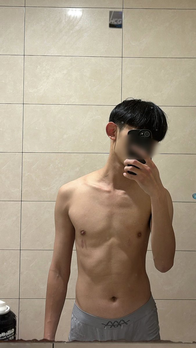 有人要來跟我親親嗎（舌吻的那種😵‍💫