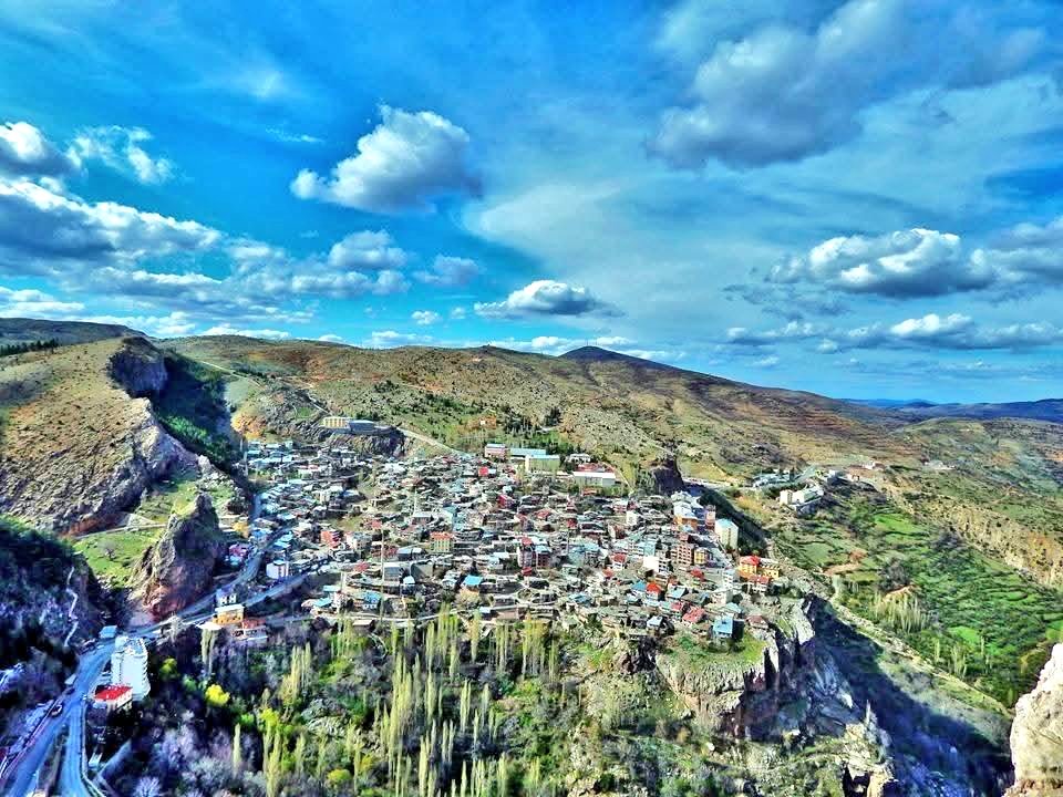abdullahbasci's tweet photo. Bu şirin ilçenin yeşil doğasını verimsiz alan olarak gösterip üzerine GES yapılmasına izin veren tüm yetkili ve vicdan sahiplerini sağduyuya davet ediyorum.

Adaleti bitirdiniz, kalkınmayı bitirdiniz Taşkent'in yeşilini bitirmeyin. Bu topraklar bunu affetmez. https://t.co/rXZOGYBomv