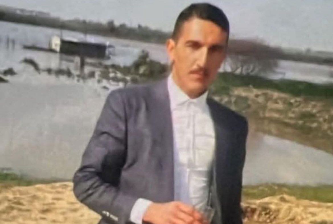 user_hafsaeng's tweet photo. #Ziad_Tariq
 a young Sunni Iraqi man from #Samarra 
was bur|ned to de|ath with #nitric acid by the #Saraya_al_Salam militia of Muqtada al-Sadr

 After #Ziad many young men were kidnapped "they belong to the same religion" https://t.co/eMMhqXGgya