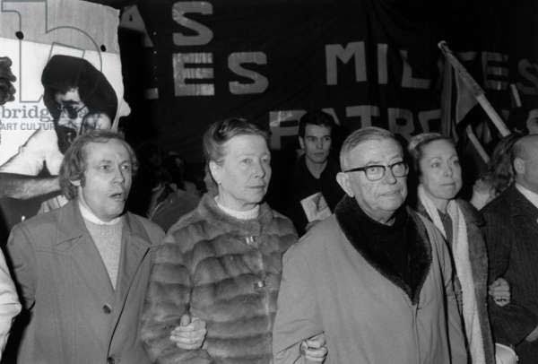 rythme3's tweet photo. Entelektüellerin adaletsizliğe karşı direnişinden bazı fragmanlar:

Simone de Beauvoir &amp; Jean-Paul Sartre https://t.co/scMBeAjm5Y