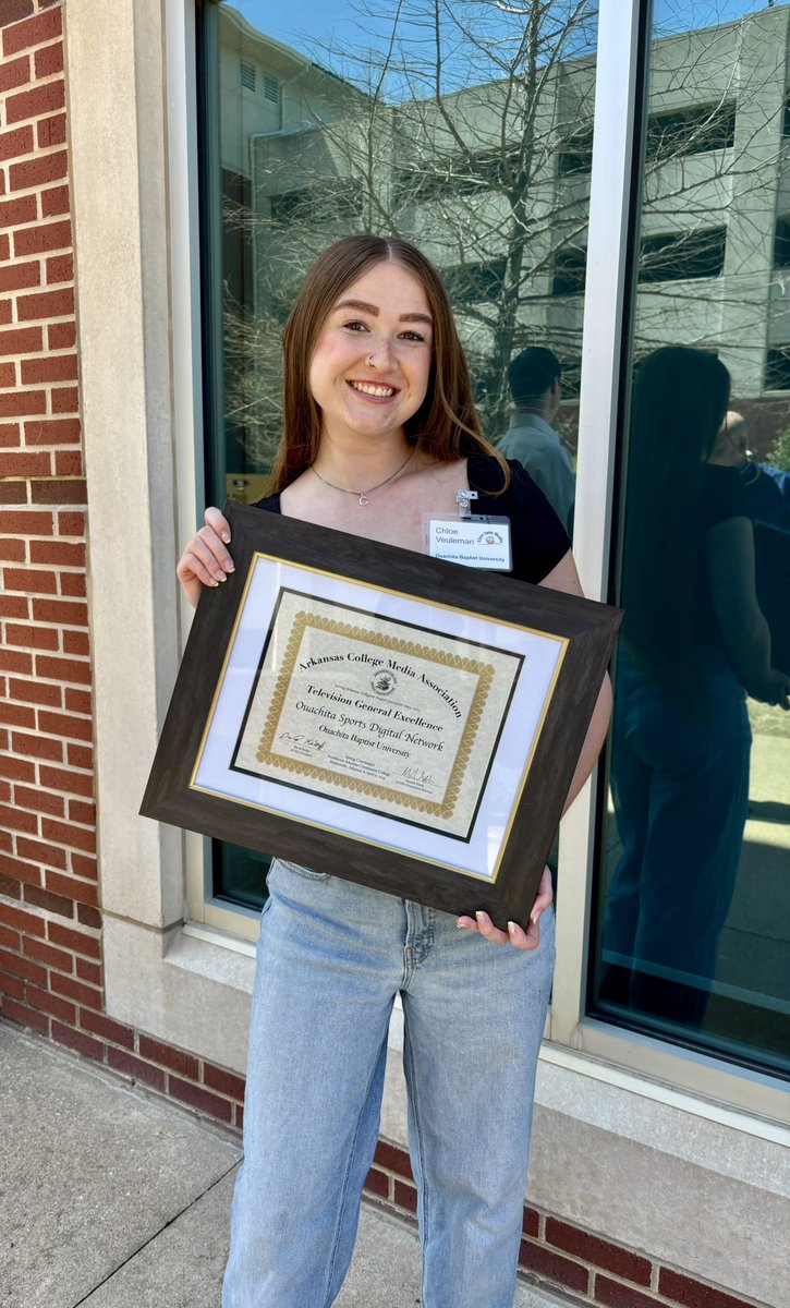 Chloe V. :) (@cchloee1922) on Twitter photo Being the head Student Director of <a href="/OSDNMedia/">Ouachita Sports Digital Network</a> for the last 2 years have been the highlight of my college career. Bringing home awards like this really are the cherry on top! Being the head Student Director of <a href="/OSDNMedia/">Ouachita Sports Digital Network</a> for the last 2 years have been the highlight of my college career. Bringing home awards like this really are the cherry on top!