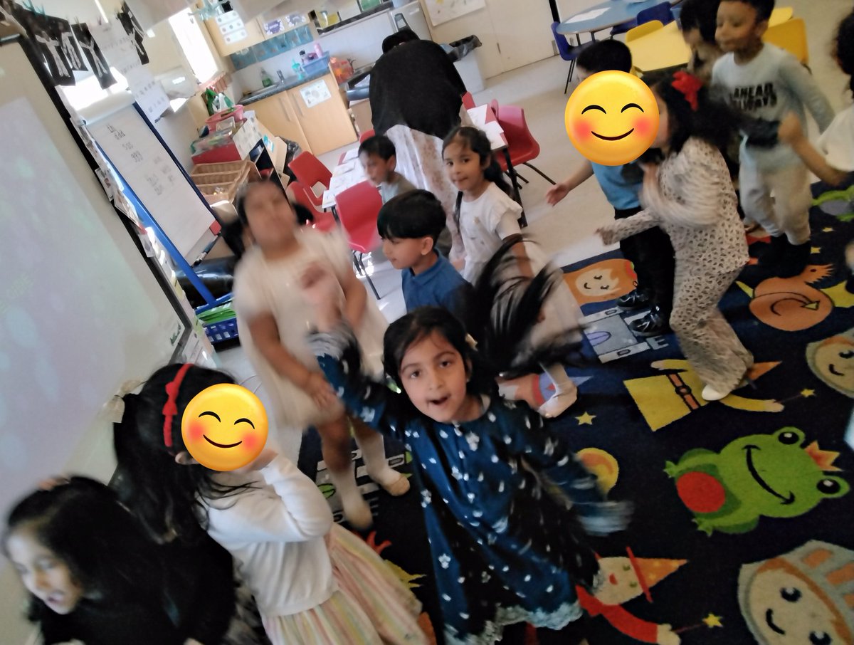 LeighPrimary's tweet photo. Reception had a fantastic time at their Eid party today. They had lots of fun dancing and playing party games and finished off with a movie and an ice-cream! Yummy! #eidcelebration #eidparty #eyfs #memorymakers https://t.co/WVP3Eo9T1Z