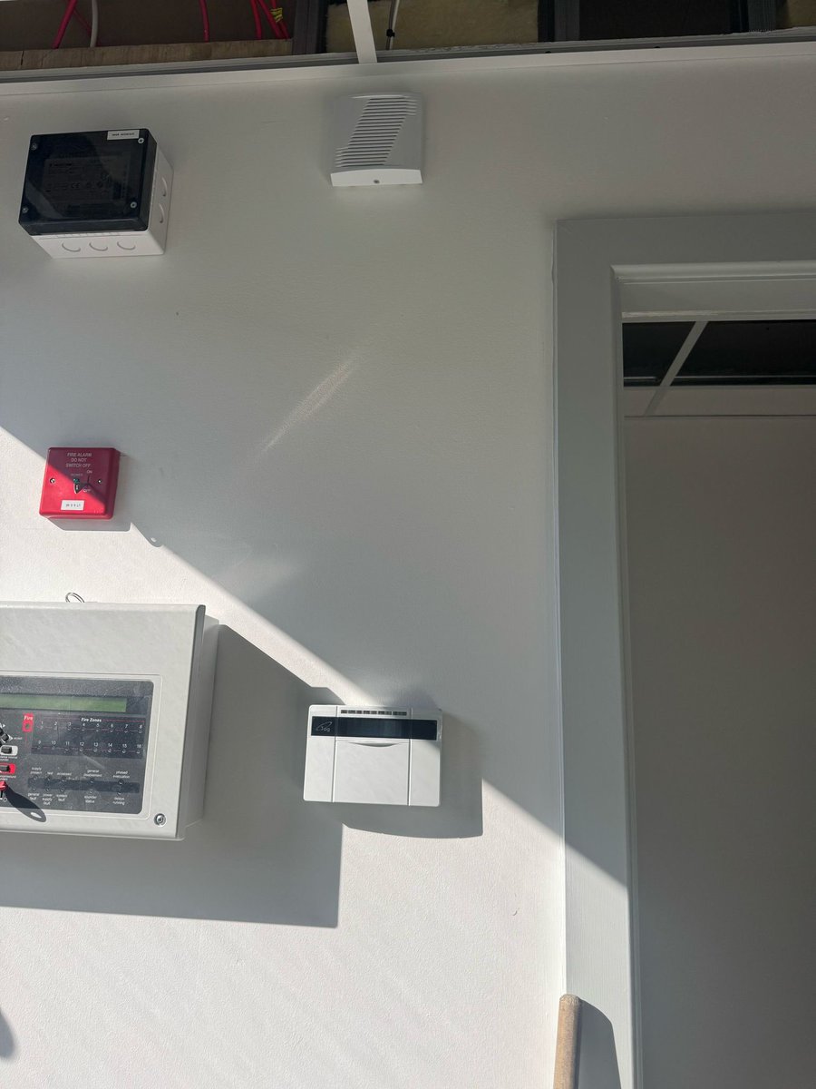 Russell Electronic Security Systems Ltd tweet media