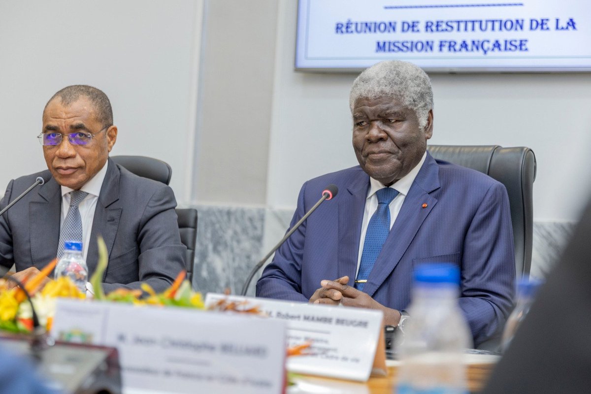 Gouvciofficiel's tweet photo. #Économie | C2D/ Réunion de restitution de la mission française : la Côte d'Ivoire et la France satisfaites du niveau d'exécution des projets 

Abidjan, le 11 avril 2025 – Une réunion de restitution d'une mission française présente à Abidjan, dans le cadre de la revue générale et conjointe des projets C2D (Contrat de Désendettement et de Développement), s'est tenue, ce vendredi 11 avril 2025 à la Primature sise à Abidjan-Plateau. Au cours de cette rencontre, les parties ivoirienne et française ont exprimé leurs satisfactions du niveau d'exécution des projets C2D.

En savoir plus : https://t.co/QYqXzRbbne

#CICG #GouvCI