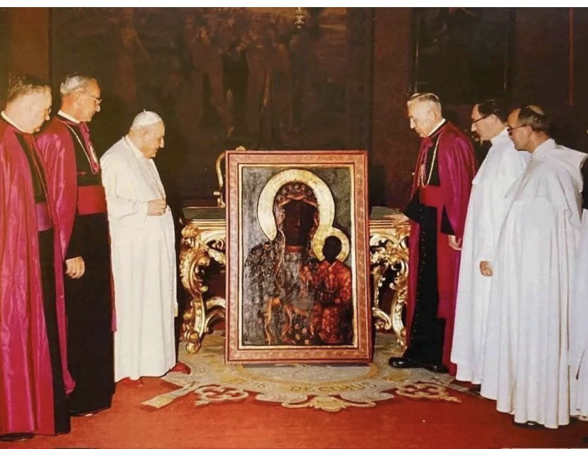 Minister Of Information (@raisrael2) on Twitter photo 