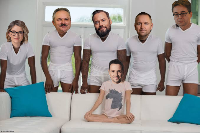 GoR7BzfWgAAbAN3?format=png&name=small