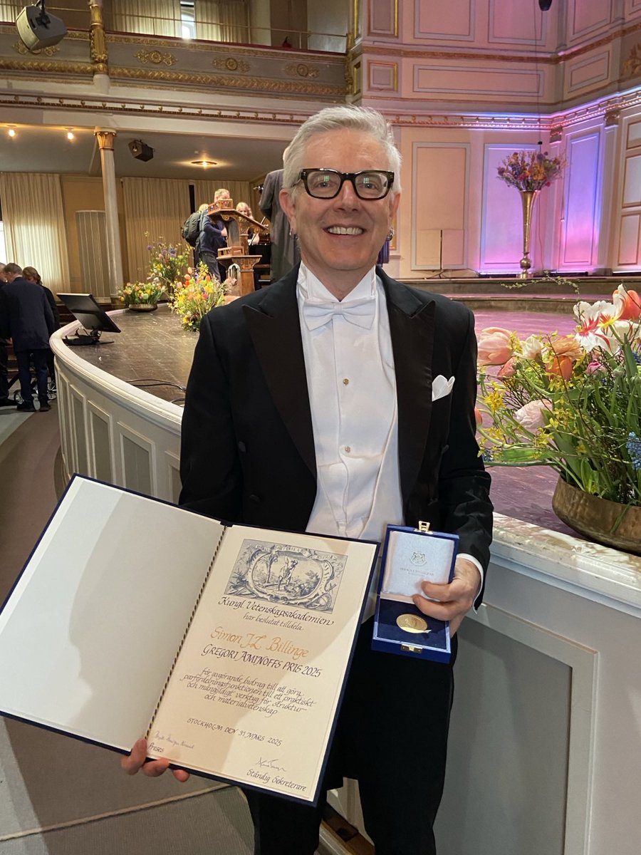 APAMMSECU's tweet image. Congratulations to @CUSEAS  @APAMMSECU Prof. Simon J. L. Billinge  - winner of the 2025 Gregori Aminoff Prize in Crystallography by the Royal Swedish Academy of Sciences! 🏅🔬 shorturl.at/hqzNS
#Crystallography #ColumbiaEngineering #ScienceExcellence