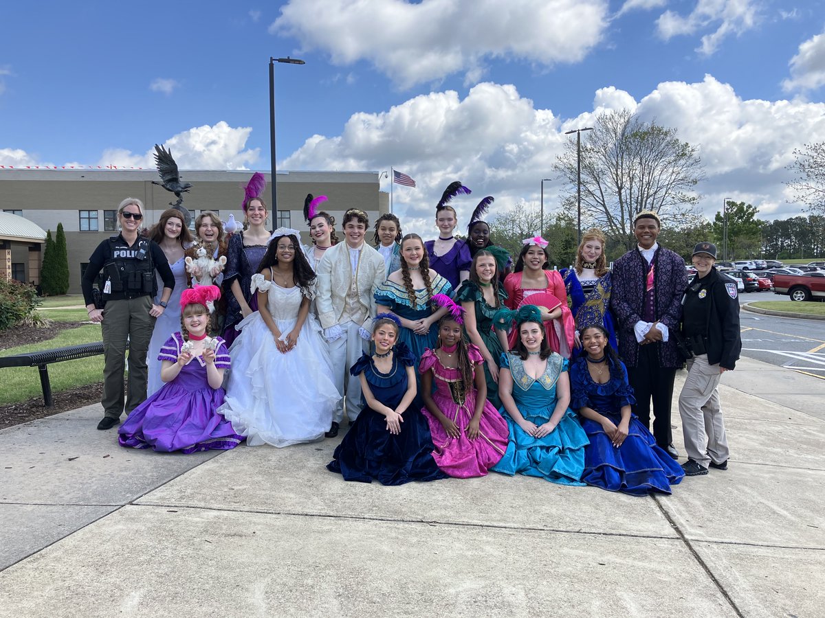 ccspdga's tweet image. Officers Brown and Conrad were on double duty this morning at Etowah HS, ensuring that the Boston and Oak Grove students were seen safely in to watch the production, and then doubling as bodyguards for Cinderella and her entourage.