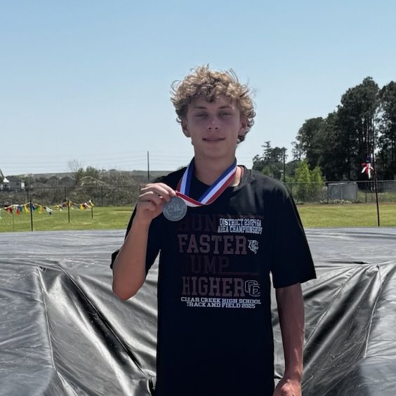 Mike Norman (@coach_norman66) on Twitter photo Silver Medalist! Regional qualifier in pole vault! Cleared 15’3 and set a new school record! Kaden Latiolais! <a href="/CreekWildcats/">Clear Creek Wildcats</a> <a href="/creek_speed/">Clear Creek TF + XC</a> <a href="/CotDawg6/">CoachCotton</a> @coach_norm Silver Medalist! Regional qualifier in pole vault! Cleared 15’3 and set a new school record! Kaden Latiolais! <a href="/CreekWildcats/">Clear Creek Wildcats</a> <a href="/creek_speed/">Clear Creek TF + XC</a> <a href="/CotDawg6/">CoachCotton</a> @coach_norm