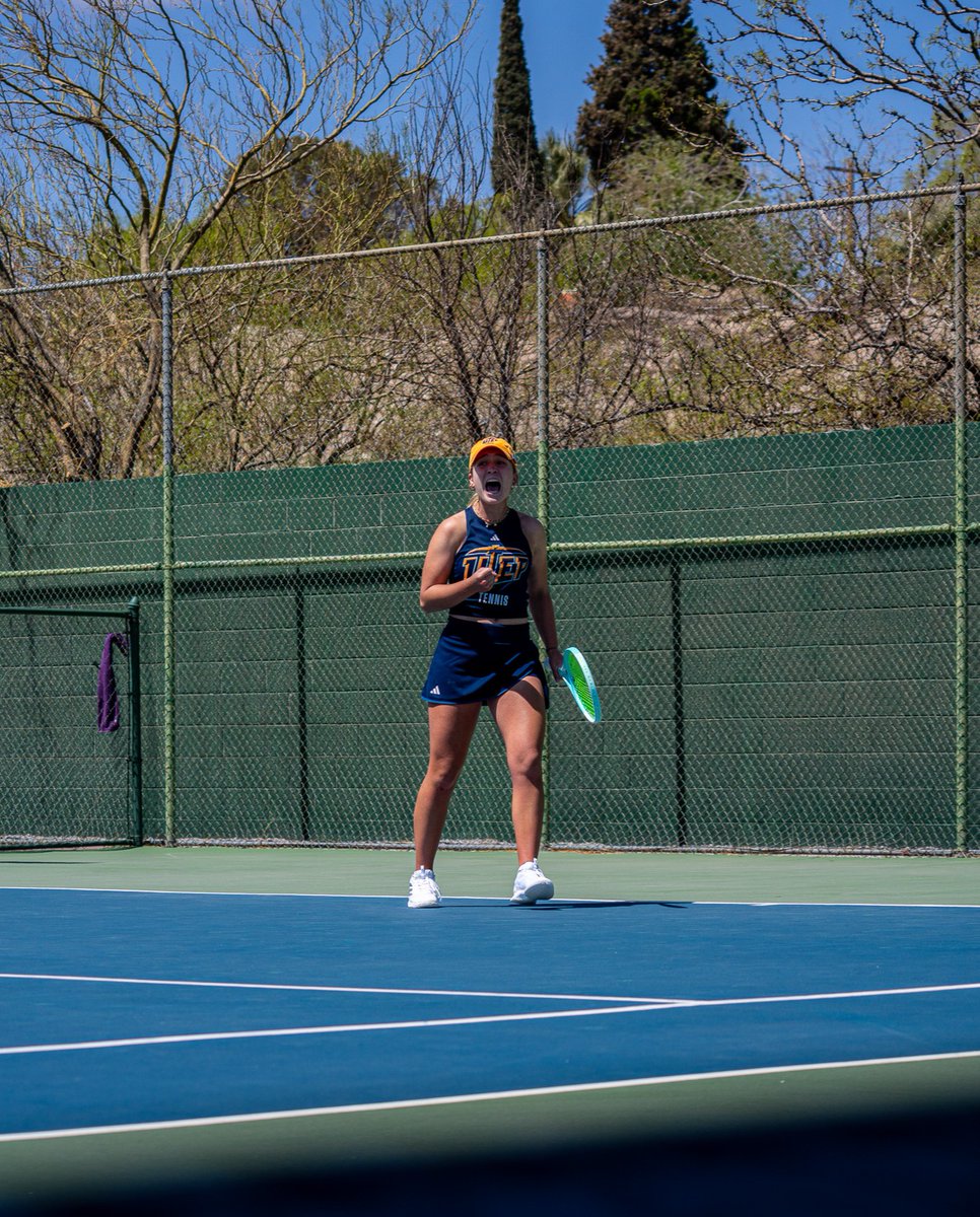 UTEPWTennis's tweet photo. Starting off 𝗦𝗧𝗥𝗢𝗡𝗚! Miners win 4-0 💪

#PicksUp https://t.co/6ZeUvV85tQ