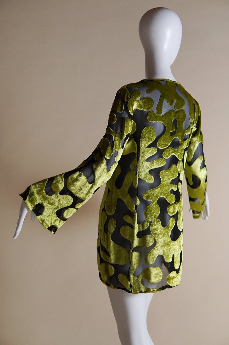 forbrittain's tweet photo. S/S 1996 Gucci by Tom Ford rare silk devoré tunic dress, now available https://t.co/FsxqS02vWr