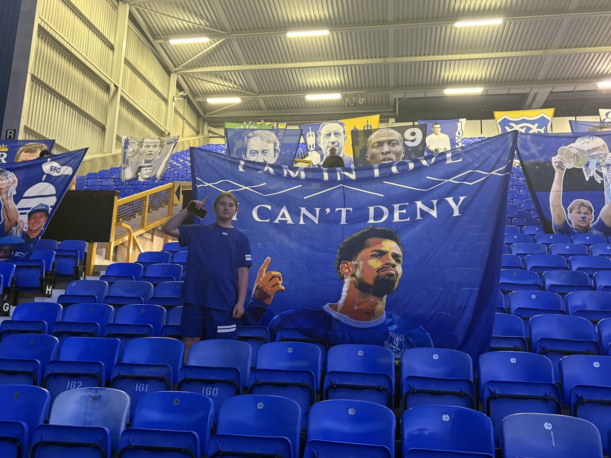mcadamcraig's tweet photo. Loves the flags set up in the Park end by the 1878s @EITC https://t.co/Q0nAVVYeEr