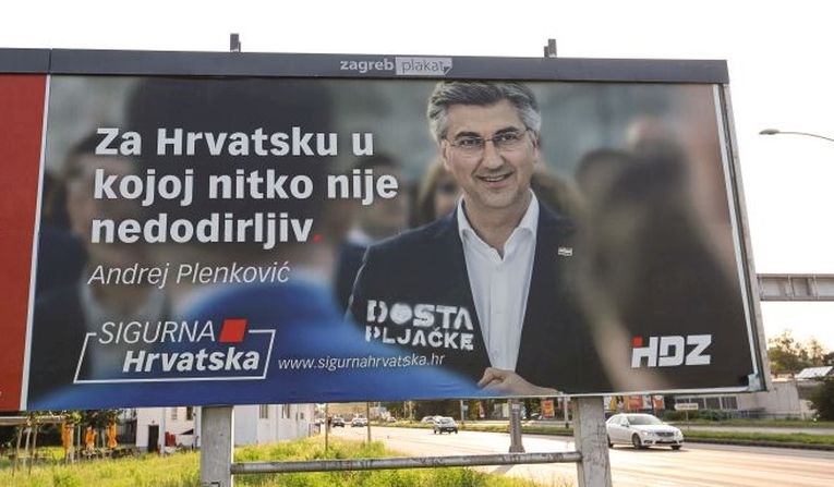 zkusovac's tweet photo. Ako bi se pokazala ikakva veza @AndrejPlenkovic sa #USKOK akcijom #Kekin bio bi to politički kraj #PVRH. I u #Hrvatska i u #EU kojoj se još nada. Sa tako tankom većinom ne prepuštaš se taštini. Istodobno i kraj Tuđmanova naslijeđa u @HDZ_HR. Ako je Turudić solirao AP će biti OK https://t.co/AoAAoqhiqu
