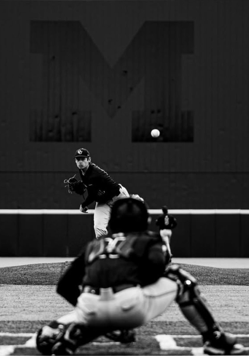 coachware17's tweet photo. Just a kid out there living a dream because of the work that has been put in. Keep attacking & being relentless @tware_11 Good luck this weekend. Looking forward to seeing you next weekend. Miss you son. Love you!
#WORKWINS
@OaklandBSB
@KzooGrowlers
#ThrowThatThang https://t.co/sUYbSxYXW1