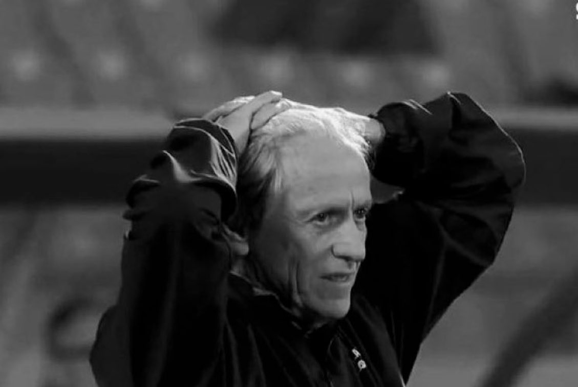 #اقيلو_العابث_بالهلال