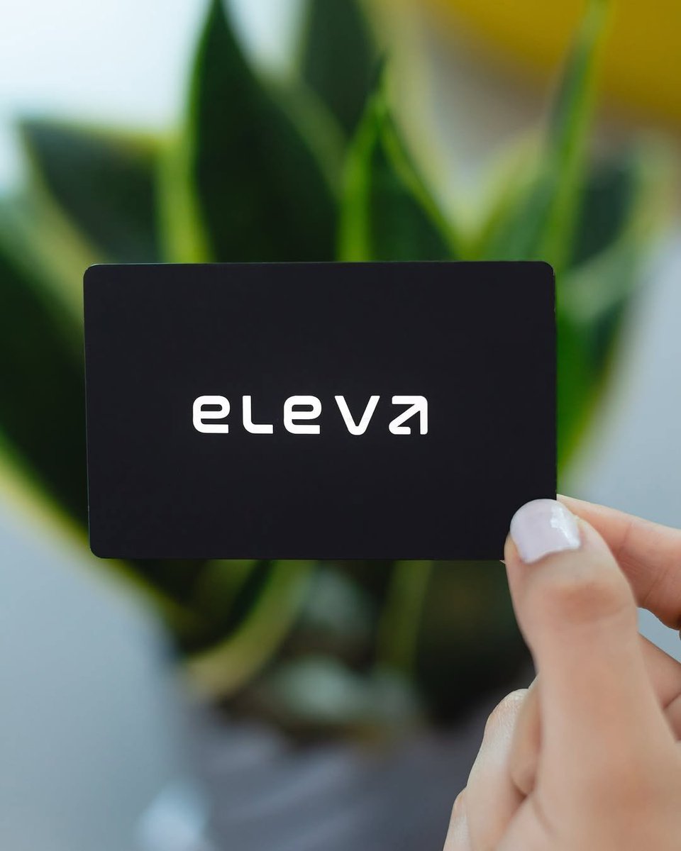 HuellaDigitalSM's tweet photo. 💳✨ Una tarjeta. Todas tus conexiones.⁣
⁣
Diseño de lujo en 4 acabados exclusivos:⁣
🖤 Negro Mate | 🤍 Blanco Mate | 🥈 Baño de Plata | 🏅 Baño de Oro 24K⁣

La pregunta es… ¿Cuál elegirías? 😏👇🏼 https://t.co/bDdPLnRd12