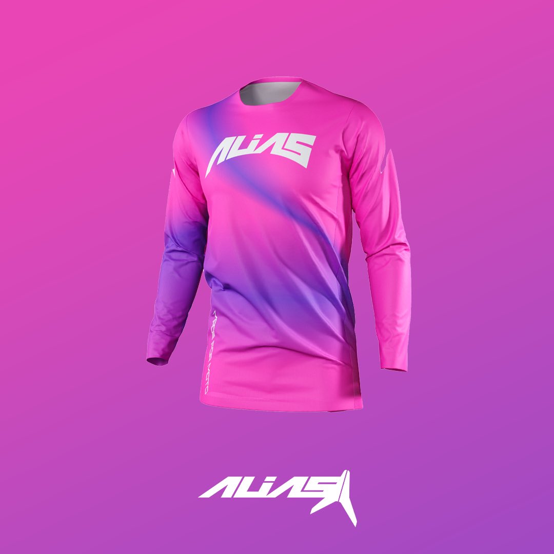 Only a few sets remain / OMBRÉ LE 
#ALiAS