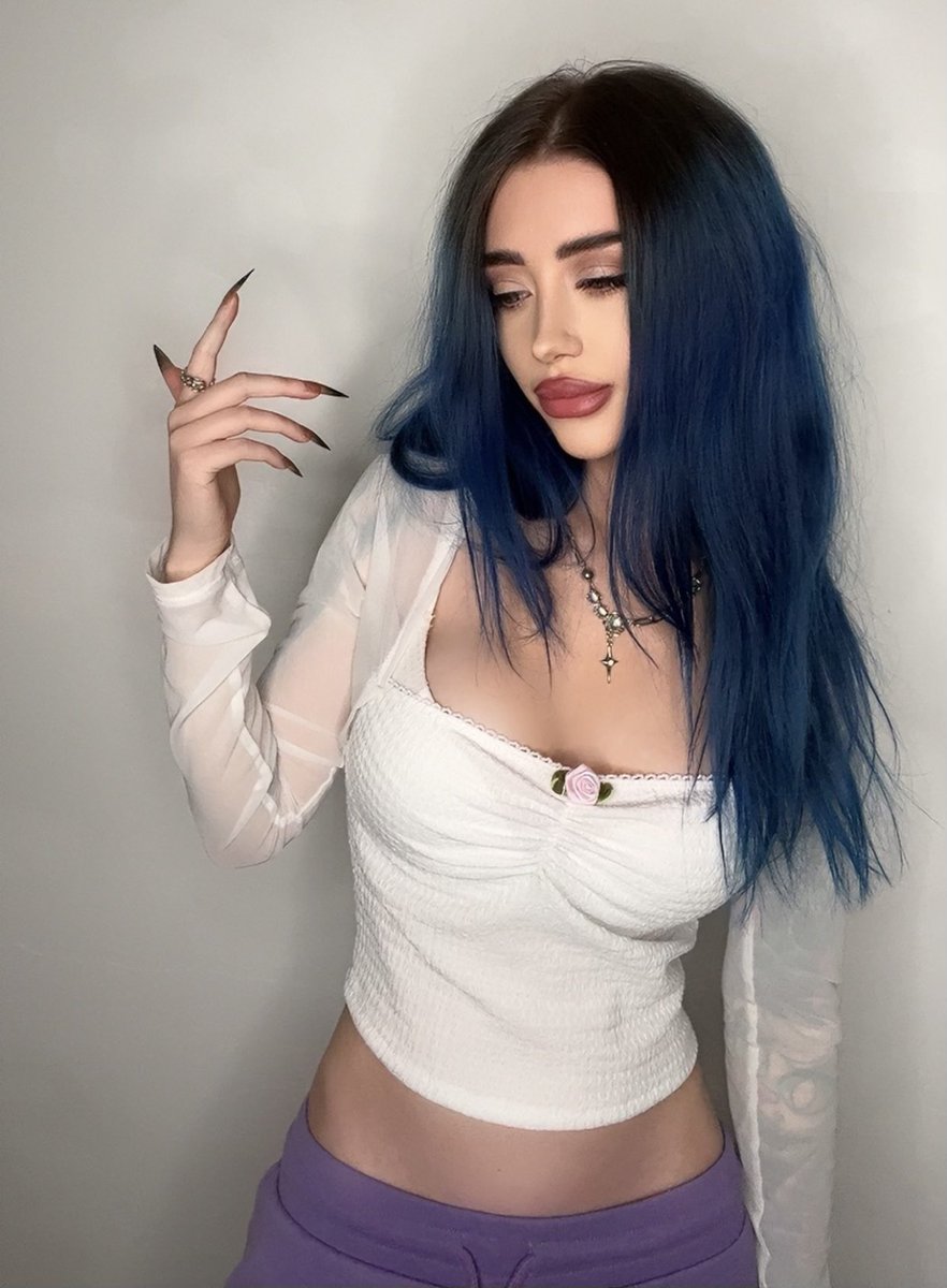 🦋 LizzieLestrange 🦋 tweet media