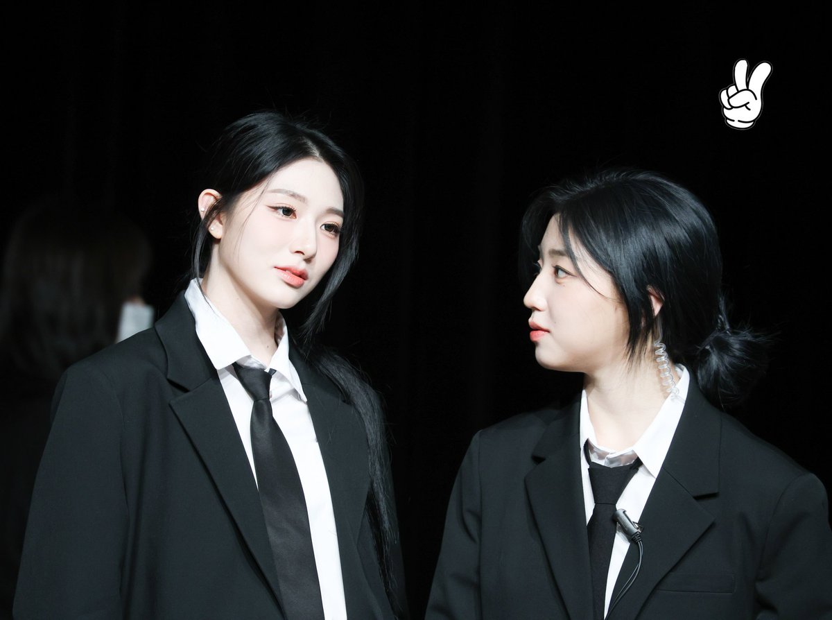 triplesbburing's tweet photo. 20250411 위드뮤 팬싸인회
🥰💕
#tripleS #트리플에스 #トリプルS
#トリプルエス #トエス
#SoHyun #박소현 #소현 #ソヒョン
#신위 #Xinyu #周心语
#소신즈
#soxinz https://t.co/F0y74dbdTM
