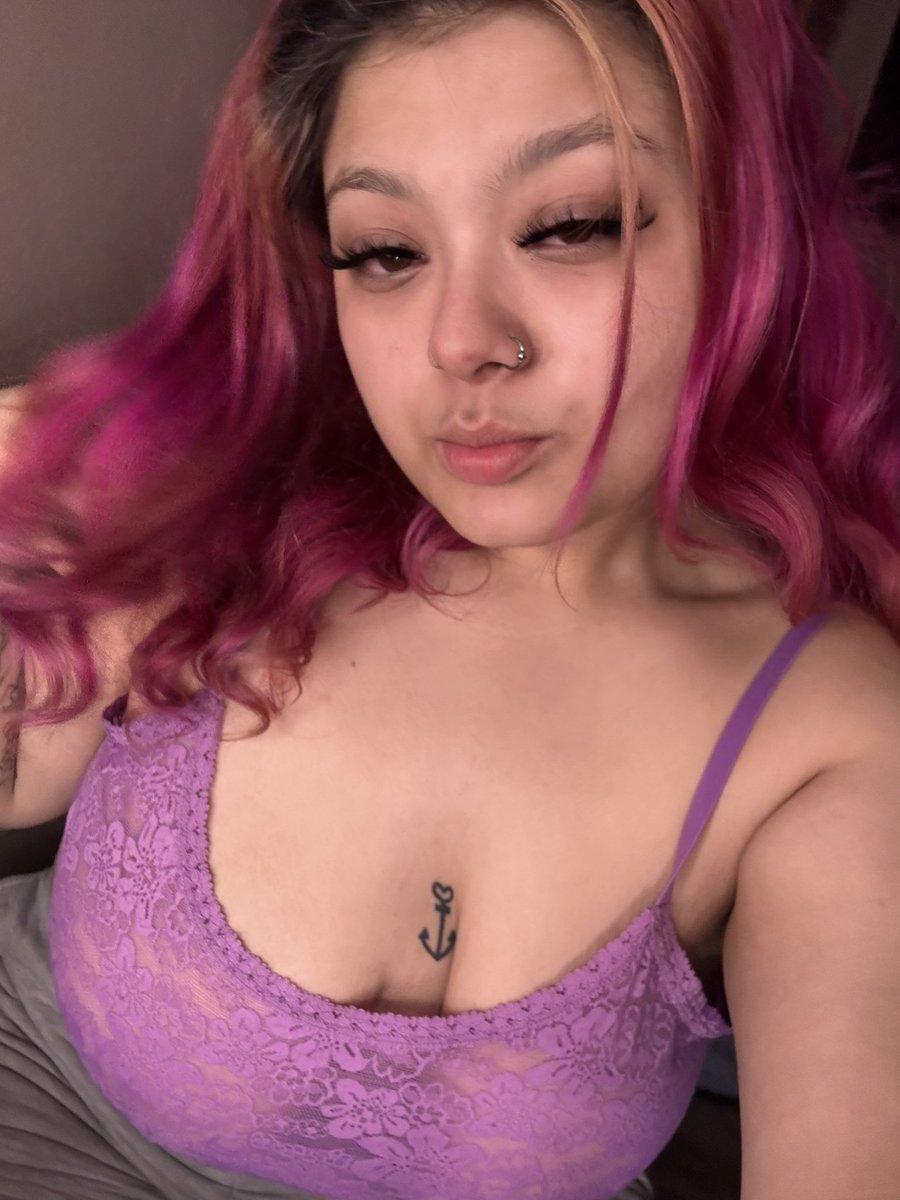 miakay0's tweet photo. good morning beautys and losers 💗 https://t.co/He4yPG77Kv
