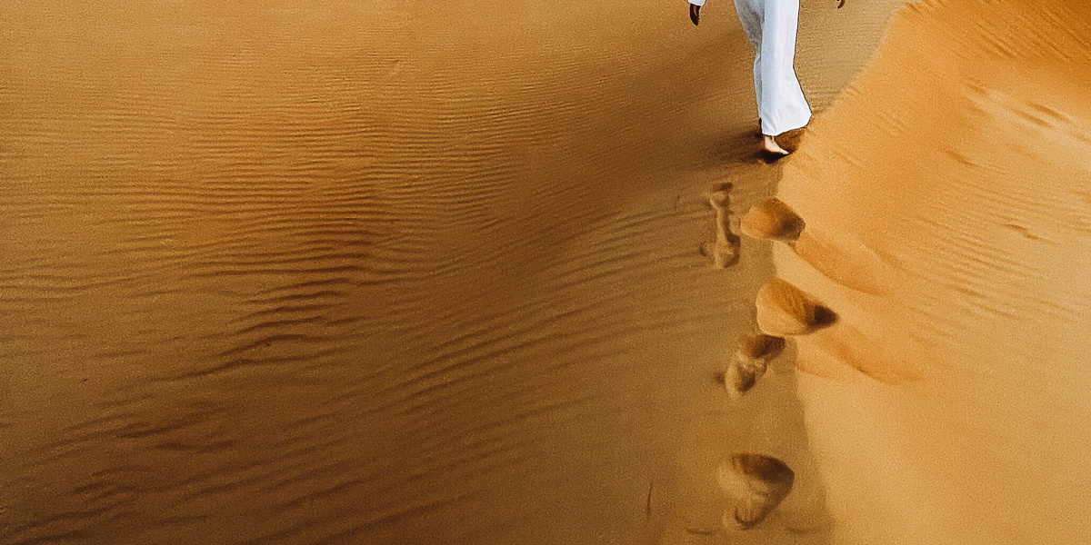 "Desert encounters have opened me up to see and experience more room within myself for the whole world — to carry myself, the beloved, and the world with open hands," writes @CassidyHall in “Queering Contemplation." #DailyMeditations tinyurl.com/yc7azfwc