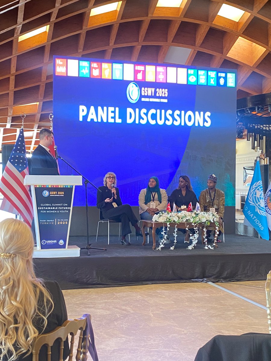 nsangshelby's tweet photo. So honored to have been invited as a panelist for the Global Summit on Sustainable Futures for Women and Youth alongside the @DGJuventudGE delegation 🇬🇶🤝🏾🇹🇷

I want to thank the @US_IDHR team, the mayor of #Avcilar and every single participant.

#gswy2025 #İstanbul #Turkey https://t.co/ZTe4AYf2Lm