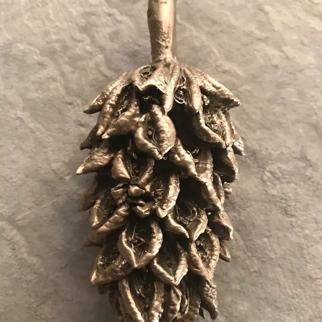 pmaCraftShow's tweet photo. "We create unique cast bronze vessels, trays, and botanicals. We use the lost wax process to make lasting and unique decorative and functional objects." -Jennifer Joseph &amp; Chris Collins

https://t.co/Y7KdiLqtF7

#MetalArt #Metal #ContemporaryArt #PMACraftShow
" https://t.co/exM2iVnggX
