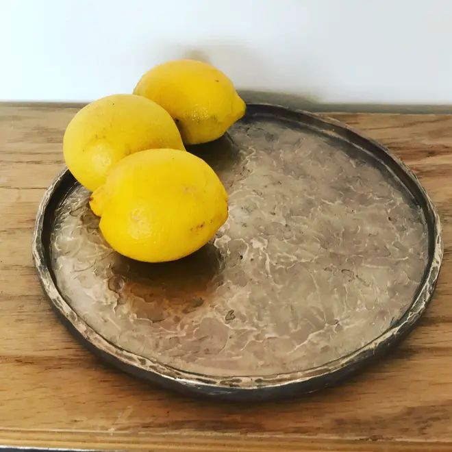 pmaCraftShow's tweet photo. "We create unique cast bronze vessels, trays, and botanicals. We use the lost wax process to make lasting and unique decorative and functional objects." -Jennifer Joseph &amp; Chris Collins

https://t.co/Y7KdiLqtF7

#MetalArt #Metal #ContemporaryArt #PMACraftShow
" https://t.co/exM2iVnggX