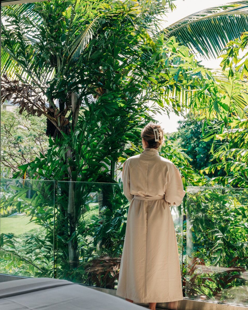 Let the rhythm of the waves and the gentle sway of the palm trees guide you to a place of pure relaxation. At our spa, every moment invites you to find your inner peace.

#FSAnguilla
#DiscoverAnguilla
