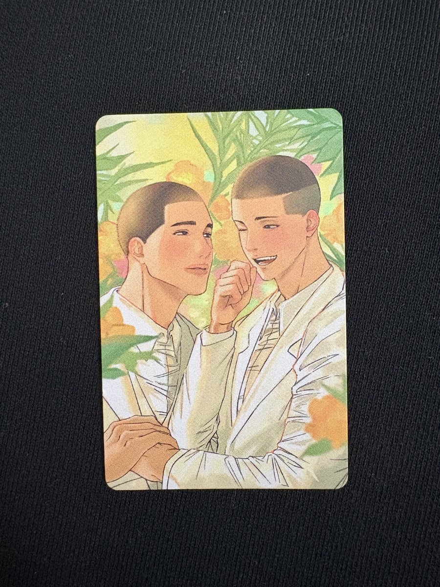 내일 들고갑니다 ,,, 사진이 실제보다 밝게 나옴