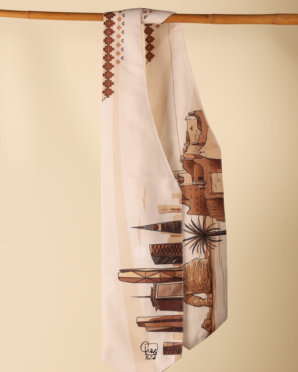 وشاح "مسيرة وطن"
 تم تنفيذه ل متجر درفة بمناسبة يوم التأسيس السعودي، الوشاح يجمع بين فخر الأجداد في الماضي وأناقة الحاضر.
رسم على برنامج اليستريتور 
#مسيرة_وطن #السعودية #يوم_التأسيس #الدرعية #وشاح #اليستريتور #زخارف 
#saudi #Saudi_arabia #saudi_founding_day