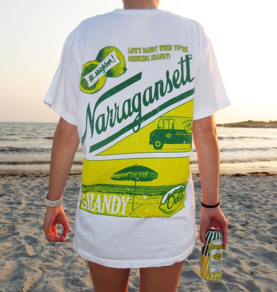 Gansettbeer's tweet image. The day is finally here... Del's Shandy Tees are BACK🍋 Click the link below to get yours today. ⁠

narragansettbeer.com/products/hi-ne…
⁠
Keep an eye out for new Del's merch coming soon👀⁠
⁠
⁠
#dels #shandy #merch #summer #delslemonade #rhodeisland