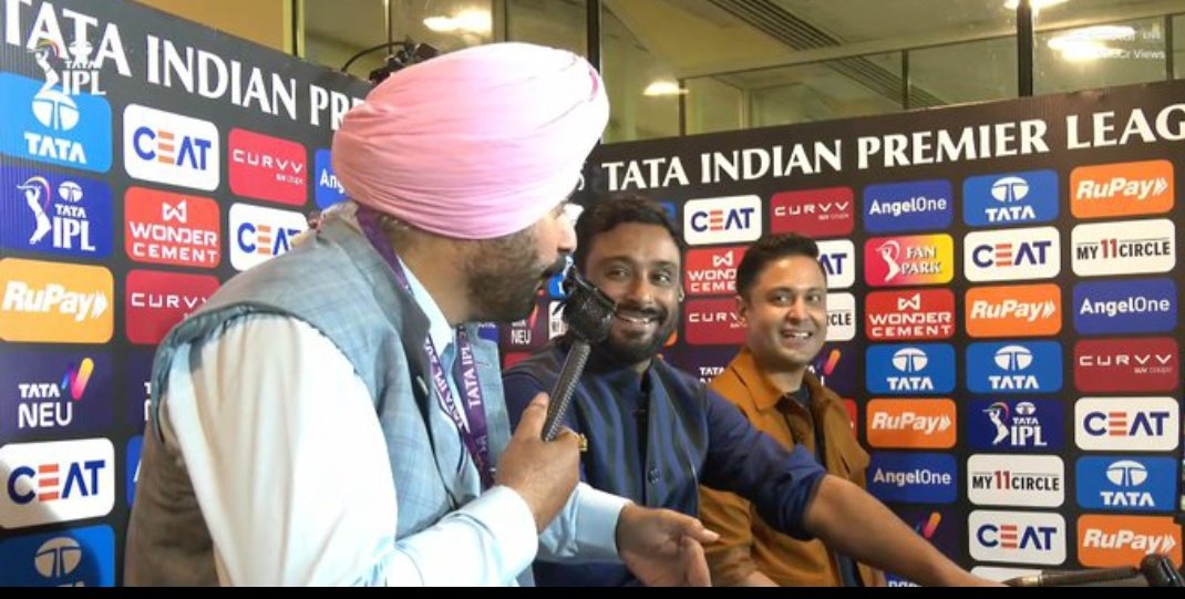 Tarun113344's tweet photo. Ambati Rayudu:- Chennai Super Kings are looking different under MS Dhoni's captaincy

Navjot Sidhu:- Yes, under Ruturaj's captaincy they used to cross 100 runs in 13 overs, now they are crossing 100 runs in 20 overs.

(Sidhu isn't holding back ) 😭 https://t.co/8rDTw46jrv