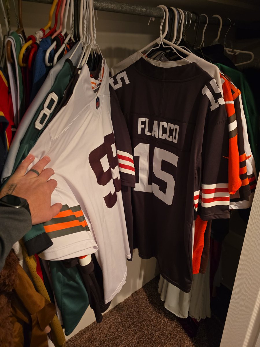 Time to knock the dust off this bad boy! <a href="/JoeFlacco/">Joe Flacco</a> <a href="/Browns/">Cleveland Browns</a>
