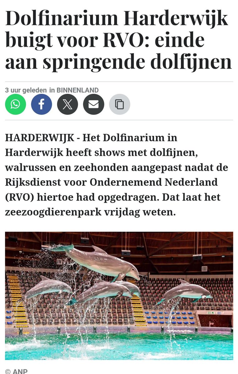 PeterDruijff's tweet image. Nu is het volgens mij ook per direct verboden om de 🐎🐴 #springsport uit te oefenen, incl Olympisch #OnnatuurlijkGedrag
Want het geen ik zie is dat die knollen het alleen maar onder #dwang willen doen
Deze 🐬🐬 doen het echt met heel veel #plezier