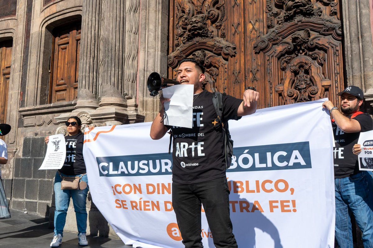📸 Así fue la clausura simbólica de la exposición blasfema “La Segunda Venida del Señor” en el Museo de la Ciudad.

Exigimos respeto a la fe y que la Secretaría de Cultura retire esta ofensa financiada con dinero público.

#ClausuraSimbolica #RespetoALaFe